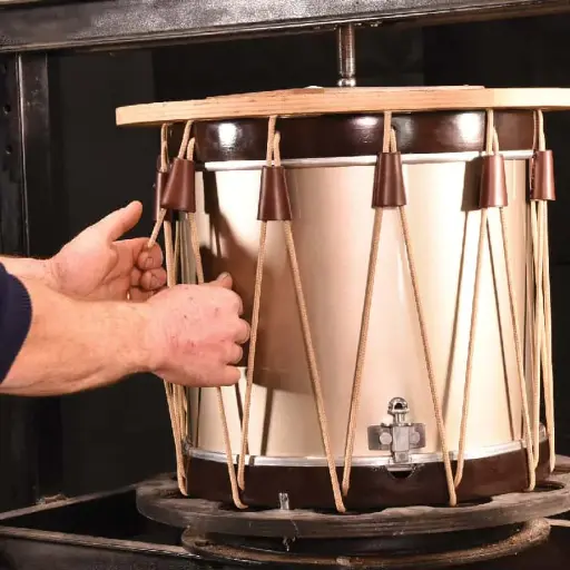 [Tension-Tamb-Corde] Tension du cordage et réglage du tambour à corde