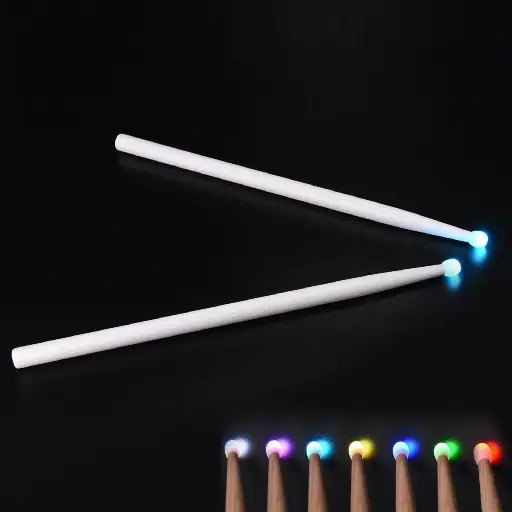 [TAMB-LUM-Blanc-Pair] Baguettes de Tambour - Marching LUMINEUSES finition blanche – 2 baguettes